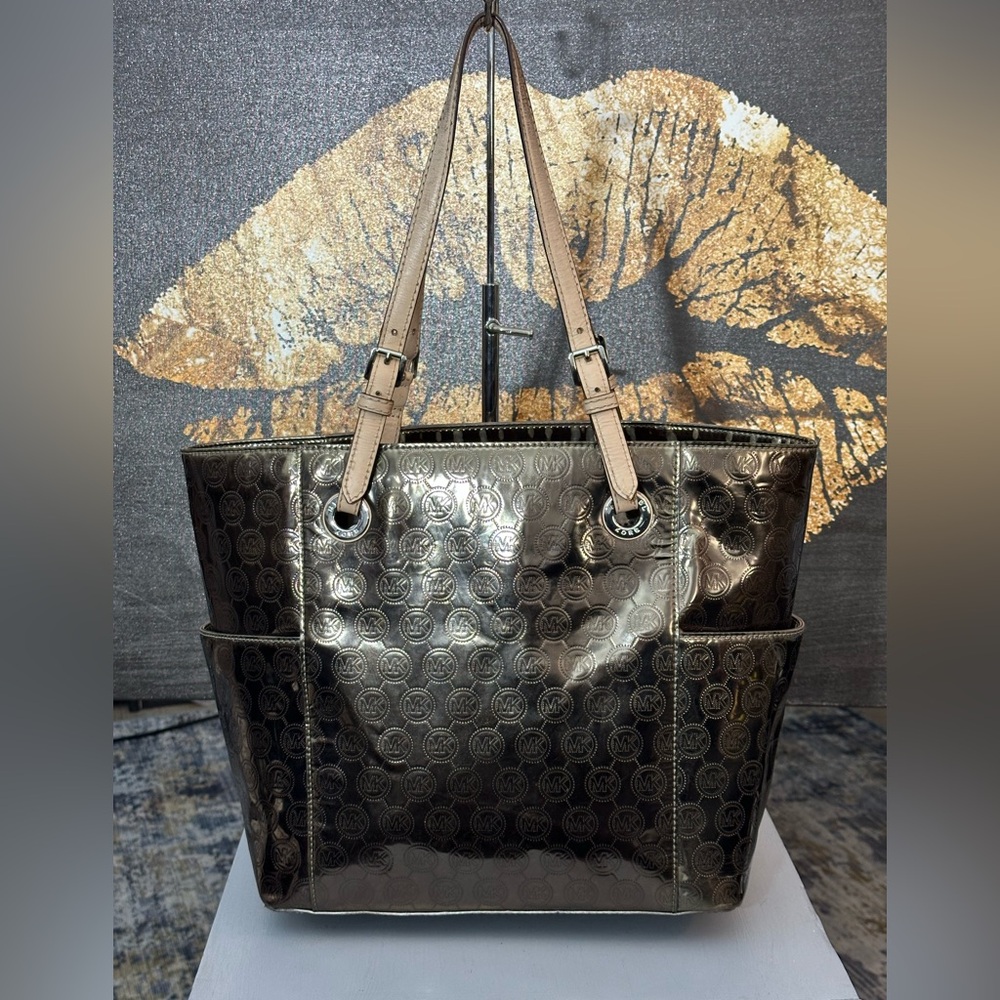 MICHAEL Michael Kors Jet Set Mirror Metallic East/West Signature Tote Bag